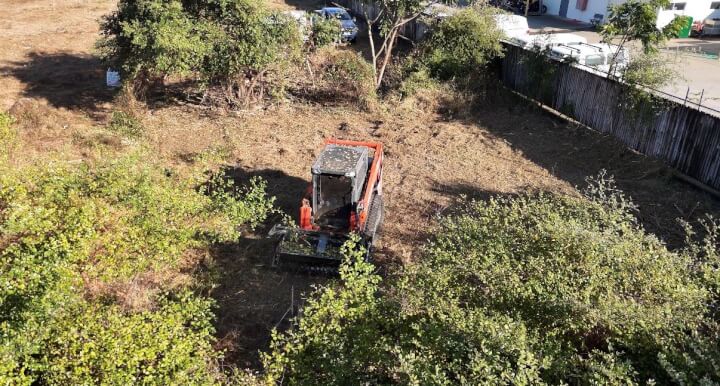 <b>VEGETATION <br>MULCHING</b>